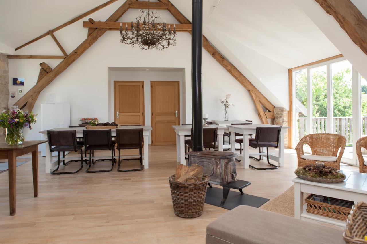 B&B Fleur De Lys Bleue Soudaine-Lavinadière Buitenkant foto